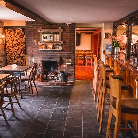 The Shoe Inn Plaitford Bagian luar foto