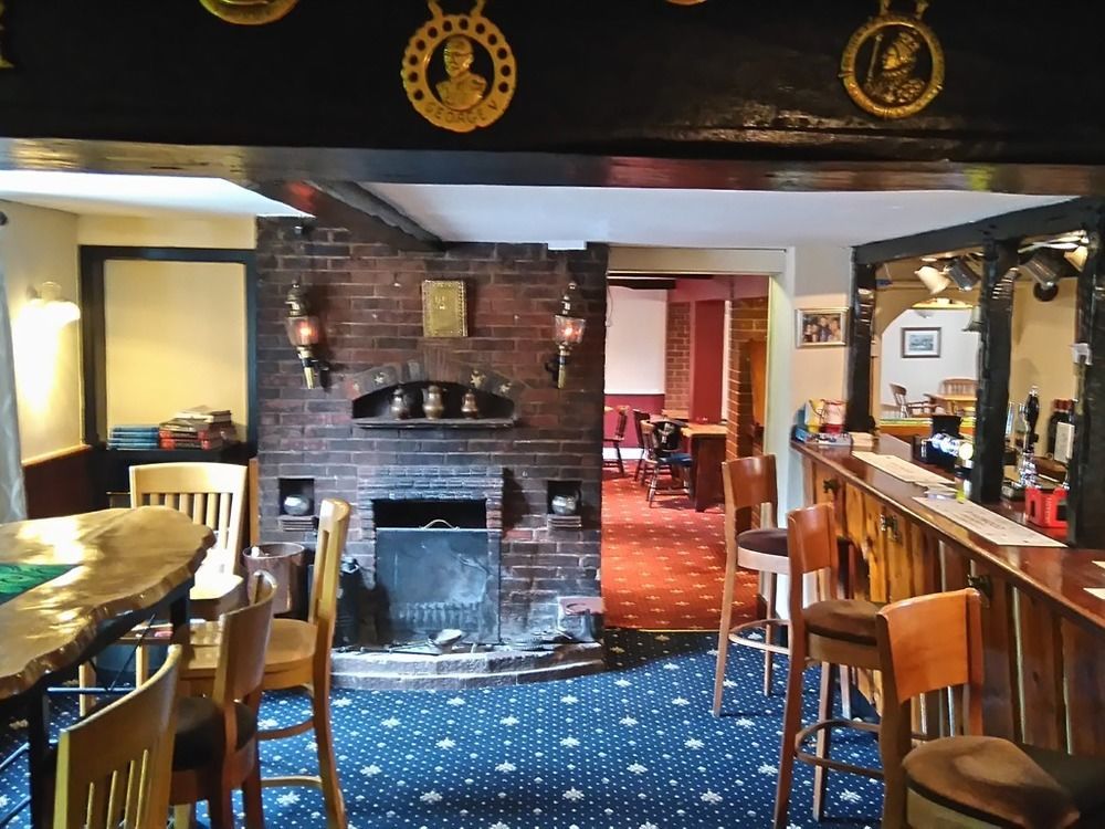 The Shoe Inn Plaitford Bagian luar foto